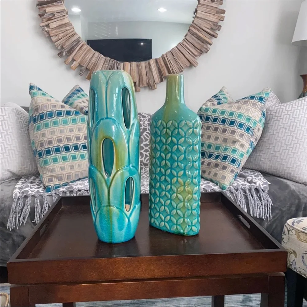 Decor - Picture 1 of 4